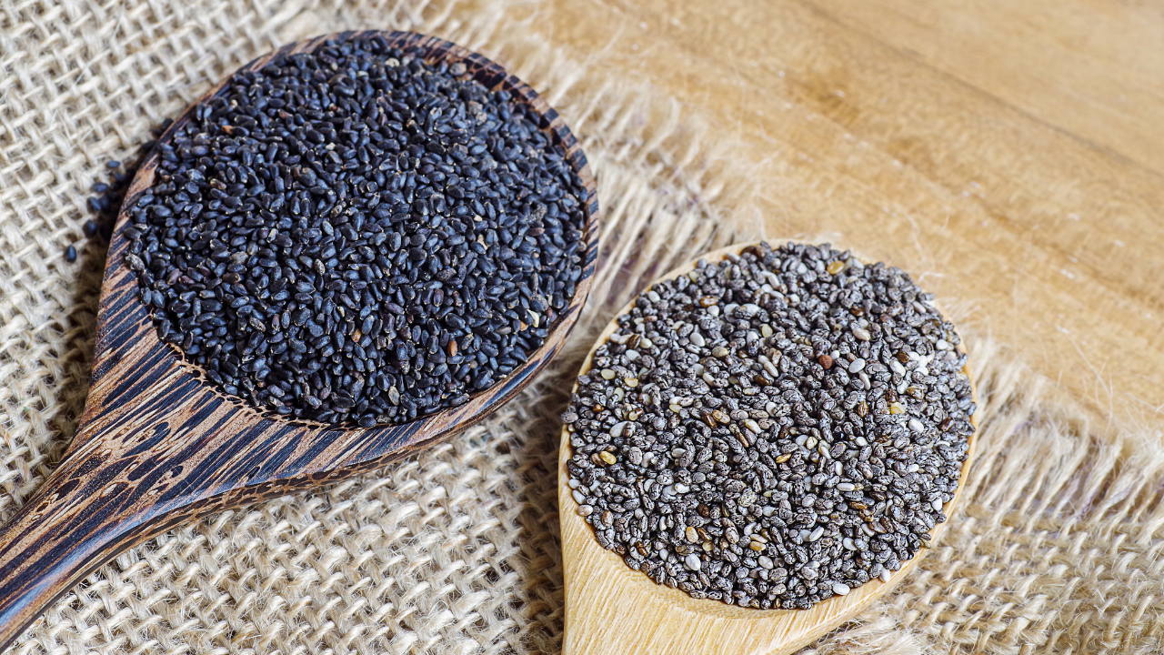 basil-seeds-vs-chia-seeds-key-differences-1