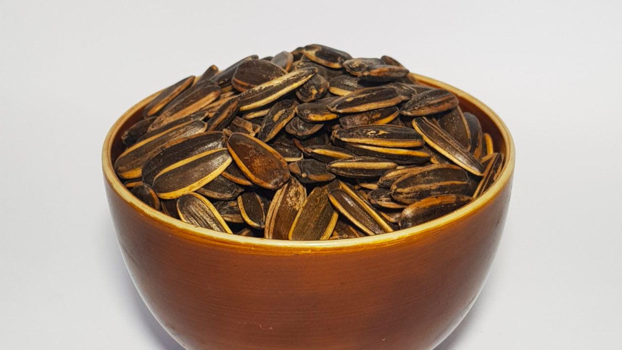 How to Eat Sunflower Seeds