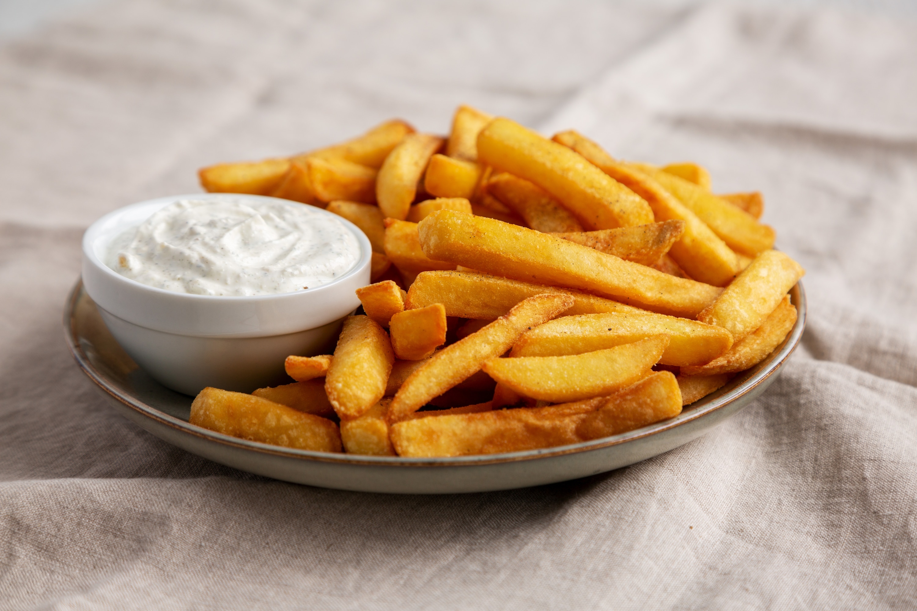 Crispy Sour Cream French Fries with Tangy Cream Dip Recipe
