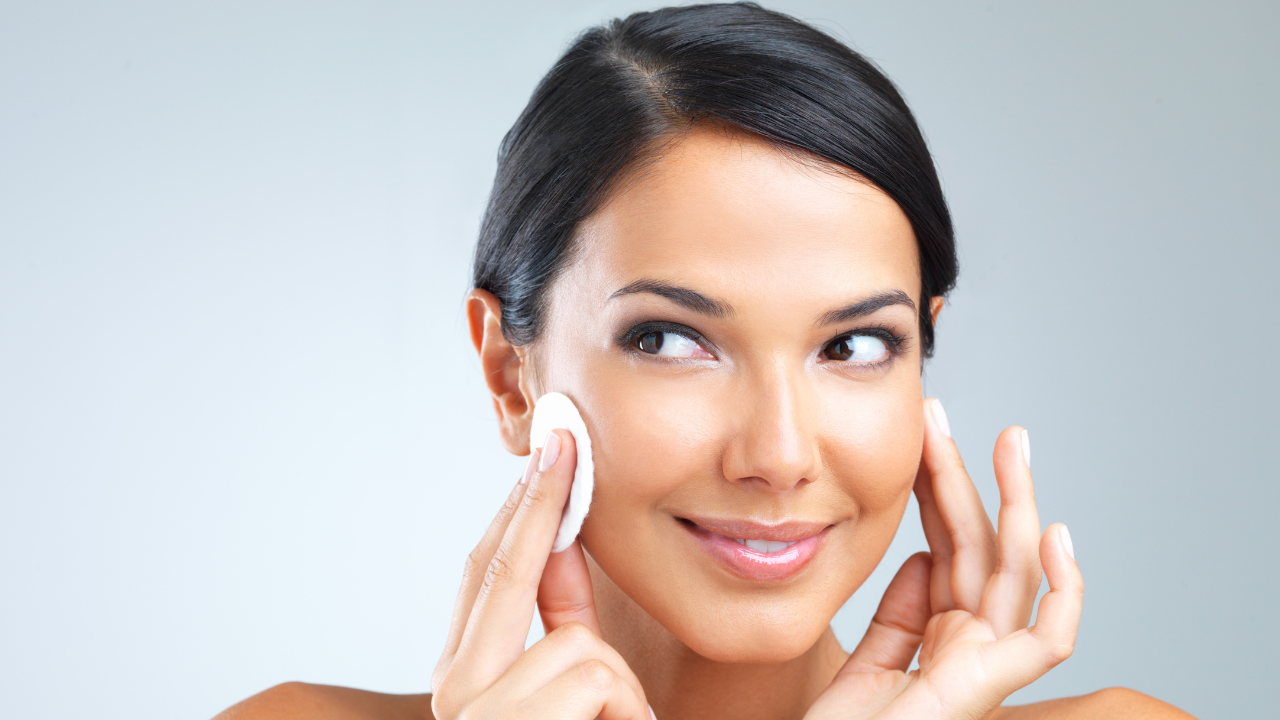 3. Dusky Skin Tone – Rich & Vibrant Blush Shades