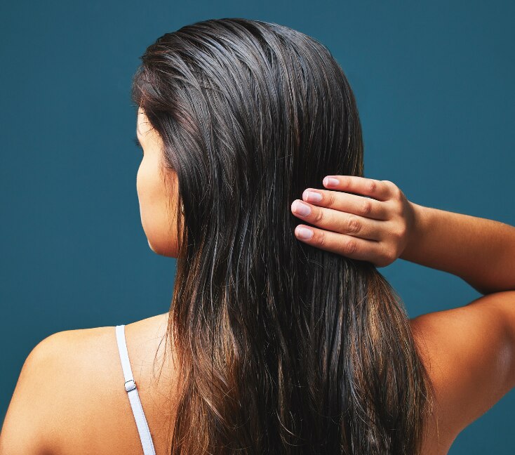Image of How to Get Rid of Oily Scalp: Causes, Treatment & Home Remedies