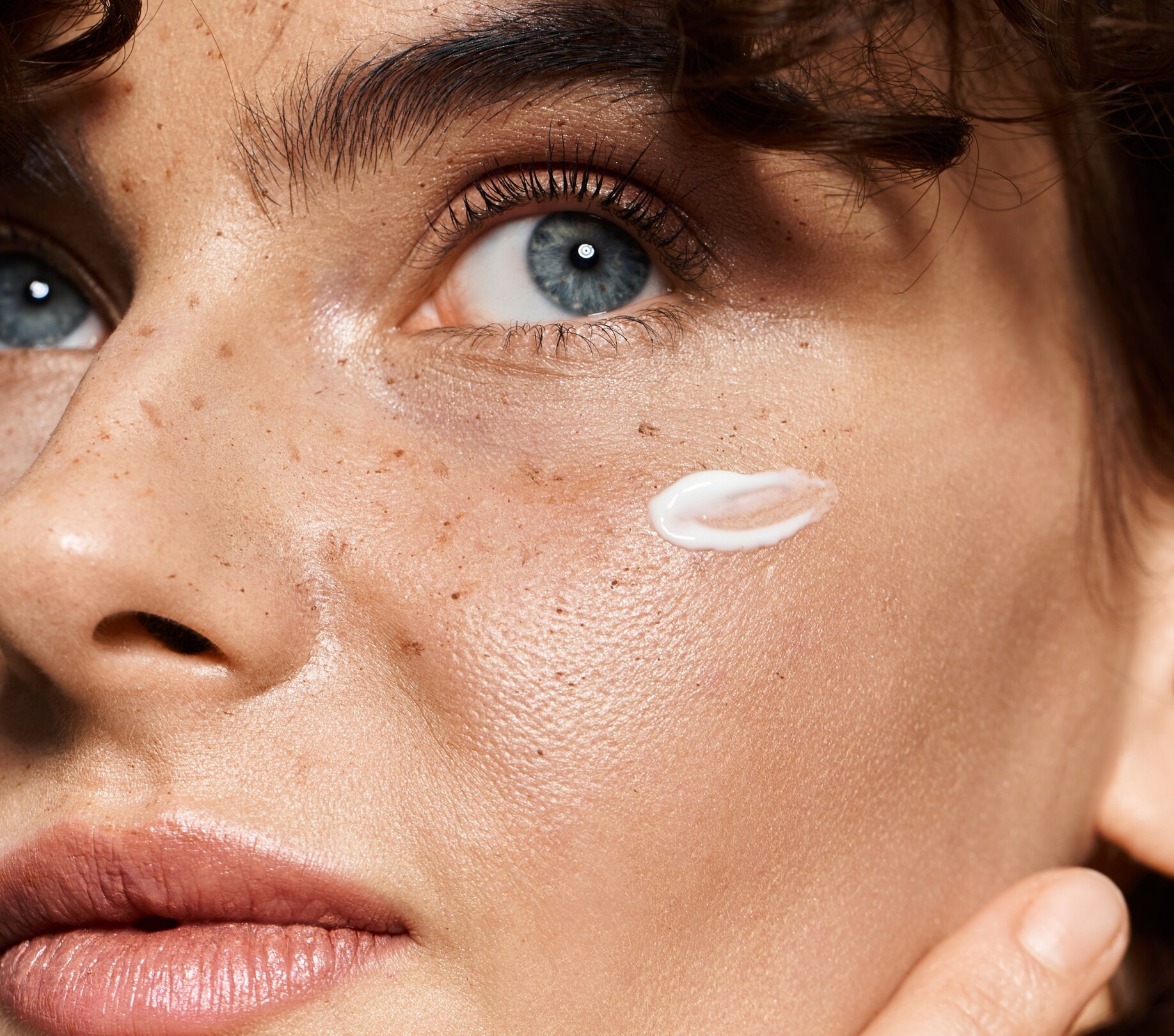 Image of How to Get Rid of Open Pores on Face: Causes, Treatment & Home Remedies