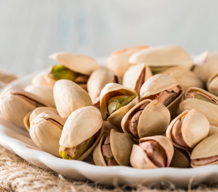 Image of Pistachio Benefits: Nutrition, How to Eat, Daily Intake & Side Effects