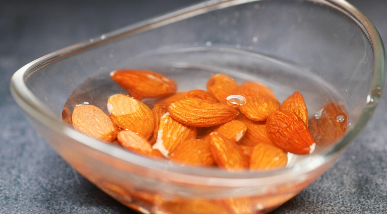 How to Soak Almonds
