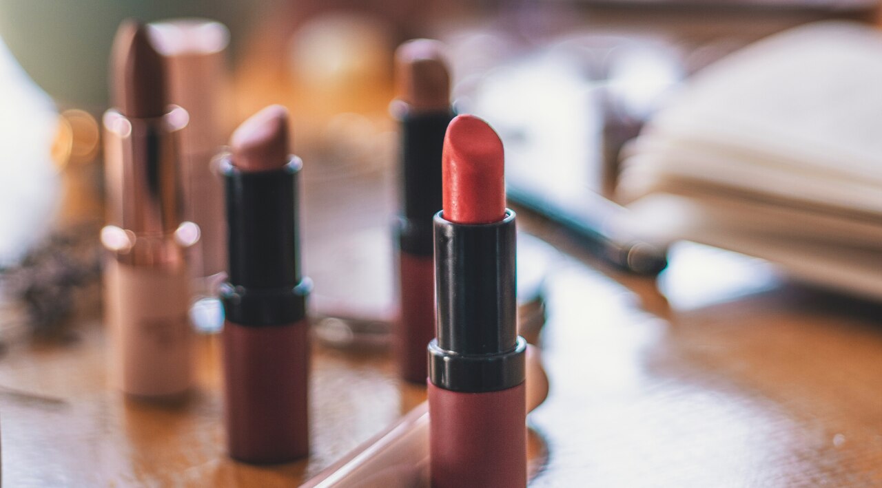 Tips to Make Lipstick Look Better on Fair Skin