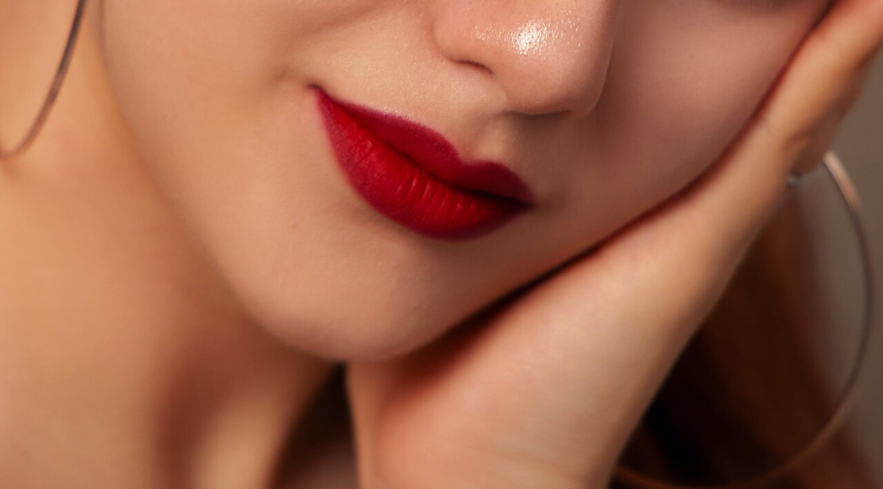 2. Classic Blue-Red