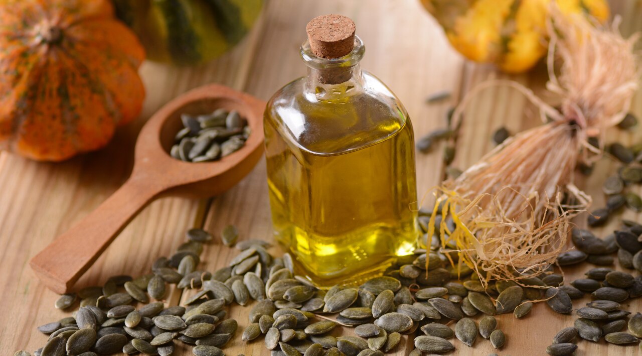 How to Use Pumpkin Seeds for Hair