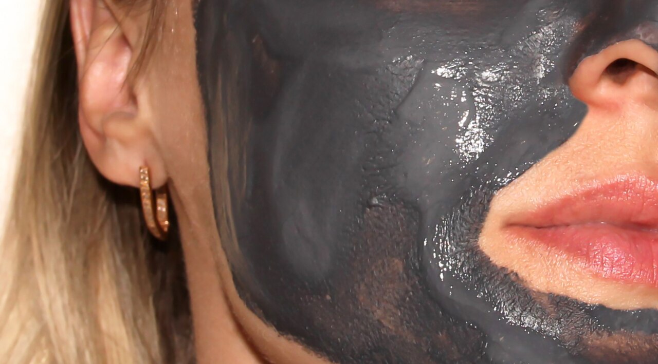 Best Time to Apply Charcoal Face Mask