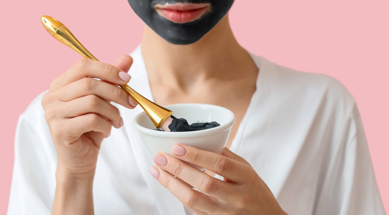 How to Make Charcoal Mask at Home