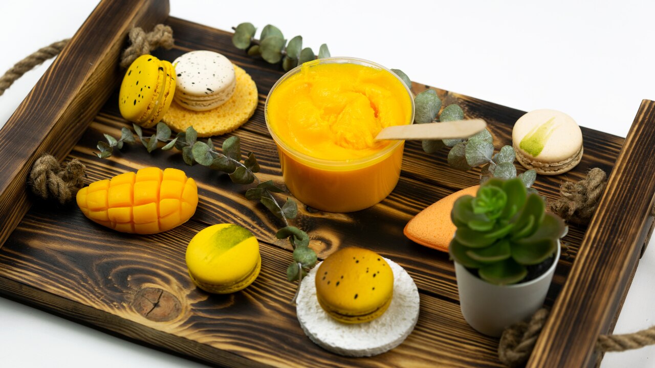 4. Mango Hydrating Face Pack