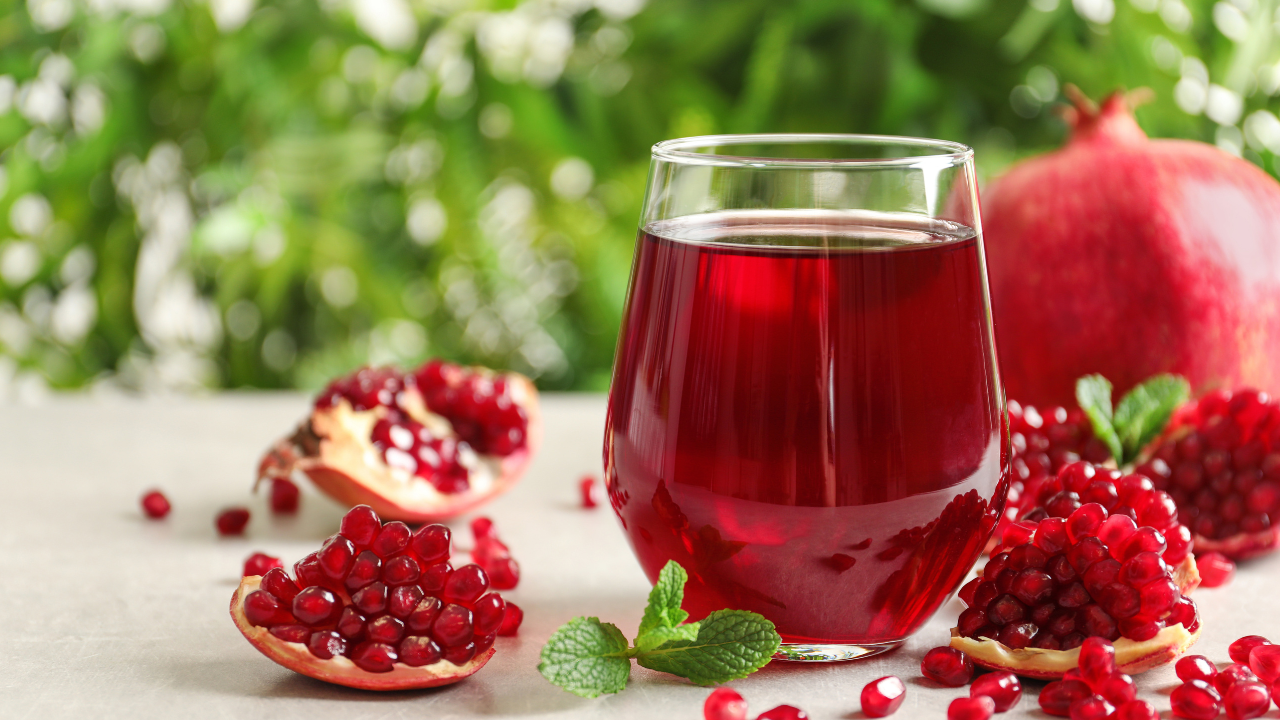 How to Make Pomegranate Juice