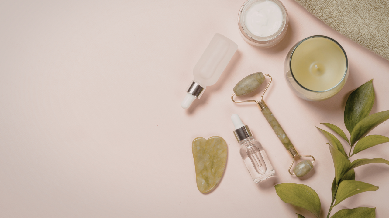 Why Manual Skincare Tools are Making a Comeback