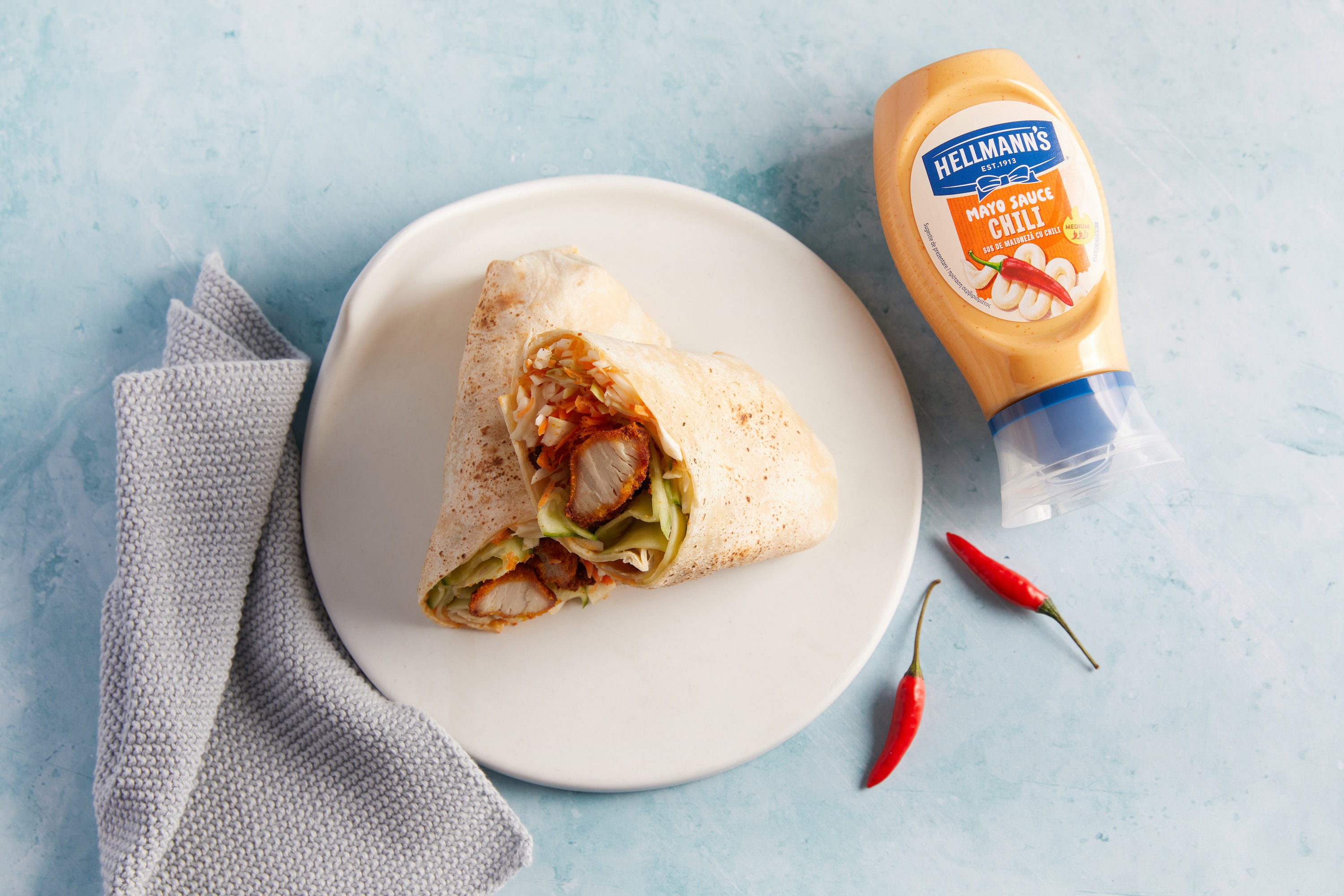 Wrap με κοτομπουκιές & Hellmann's Μαγιονέζα Με Τσίλι