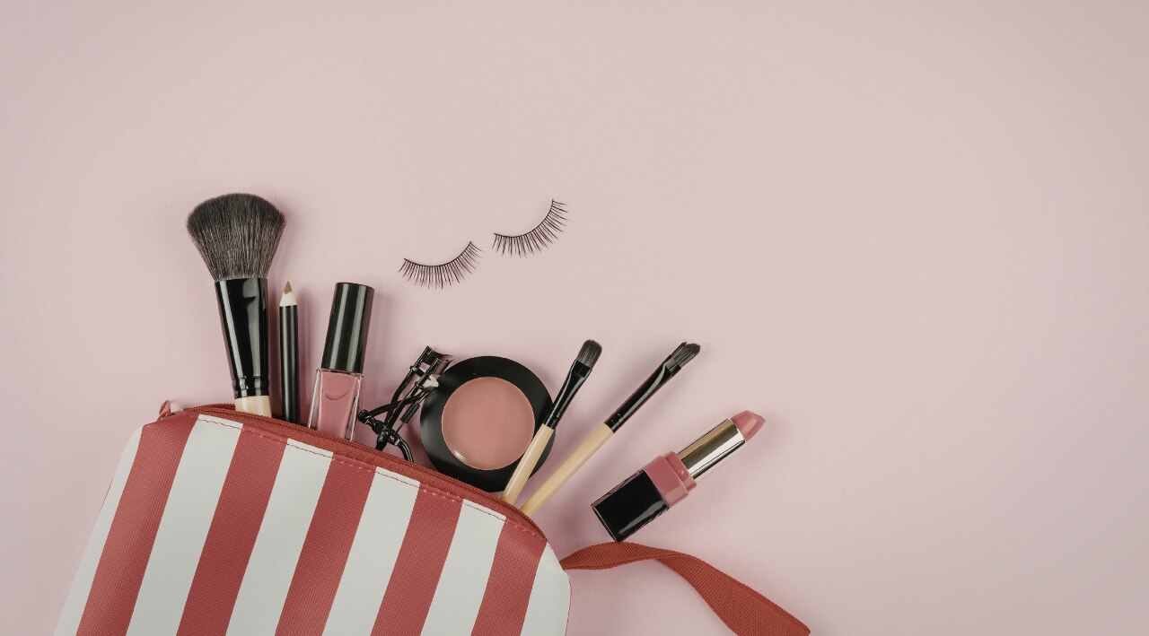 How to Build the Perfect No-Makeup Makeup Look