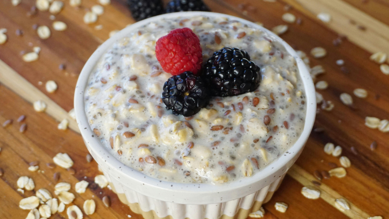 Flaxseed in Yogurt or Oats