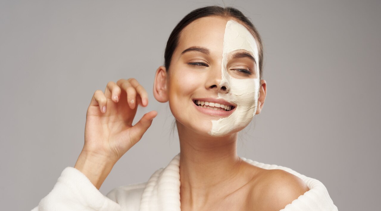 2. Rice Flour Face Pack for Oily and Acne-Prone Skin