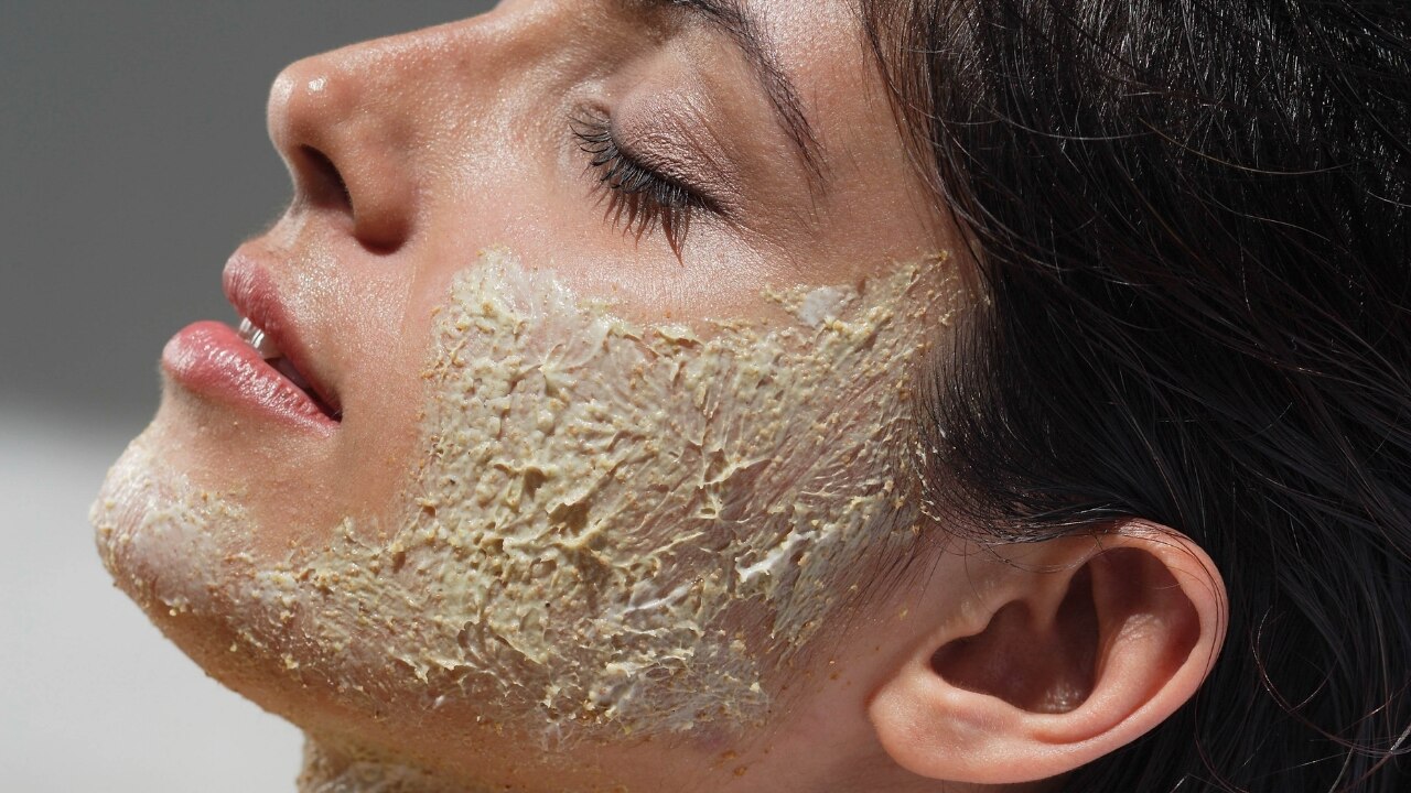 5. Rice Flour Face Scrub for Dead Skin Removal