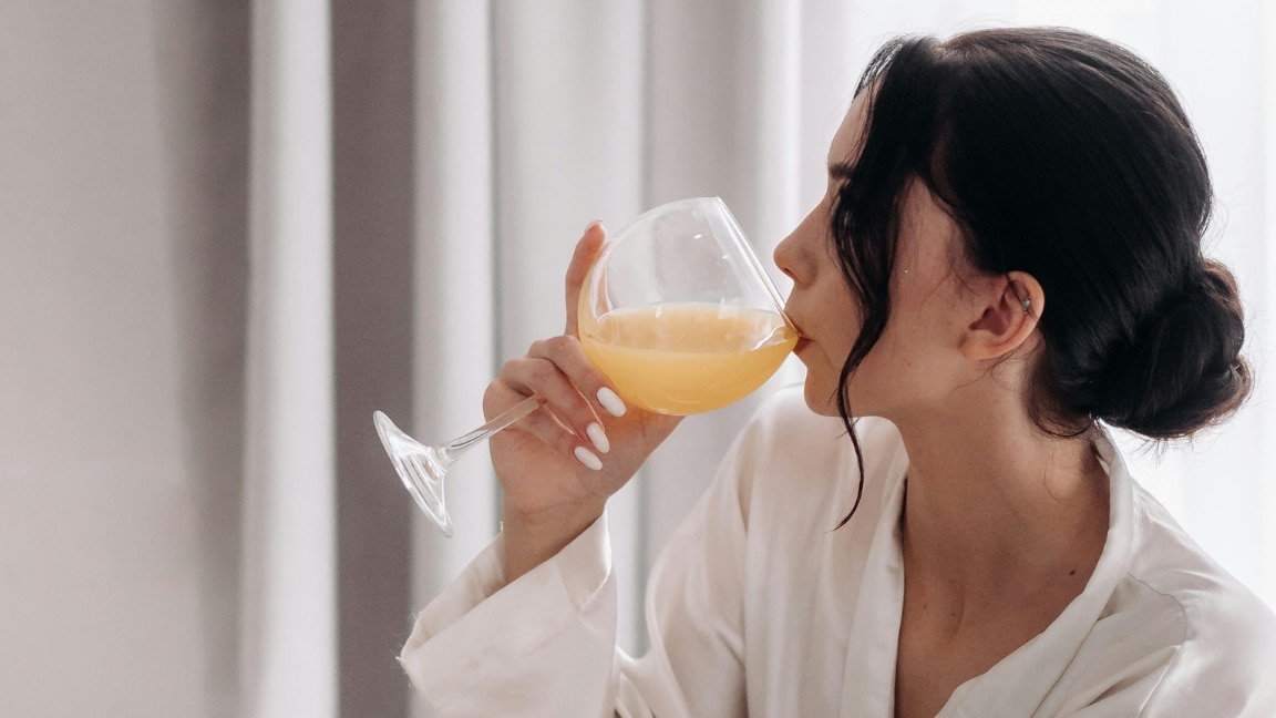 Best Drinks for Glowing Skin Morning and Night
