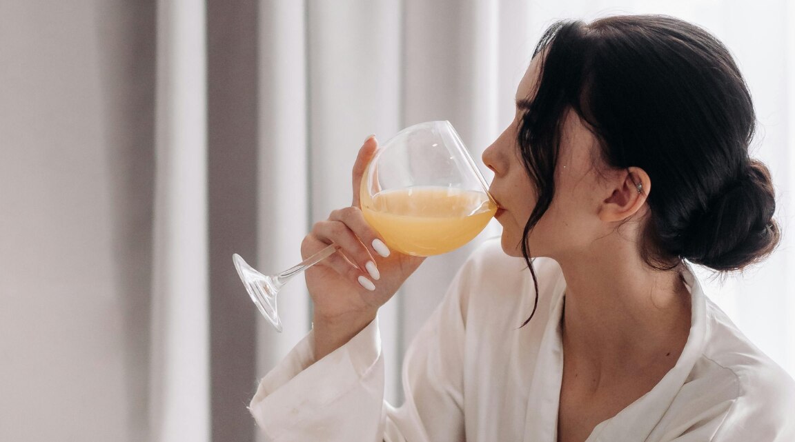 Best Drinks for Glowing Skin Morning and Night