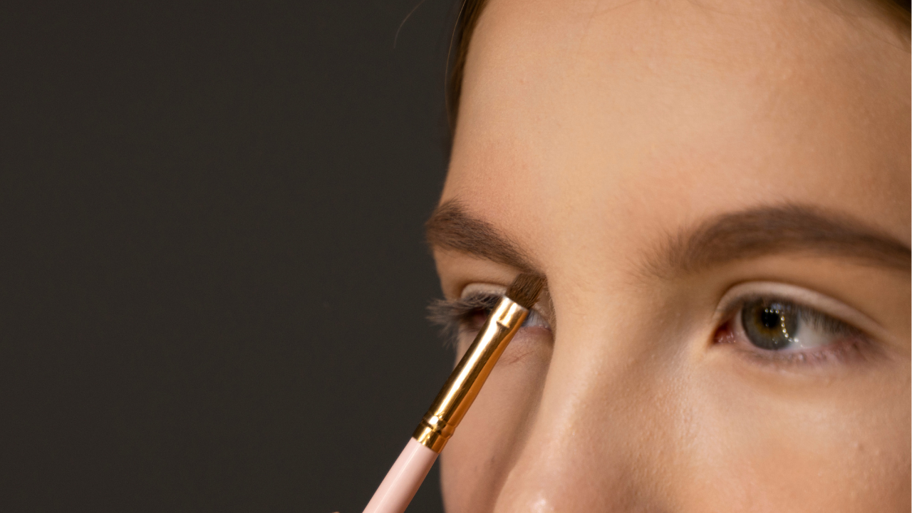 2. Eyebrow Powder