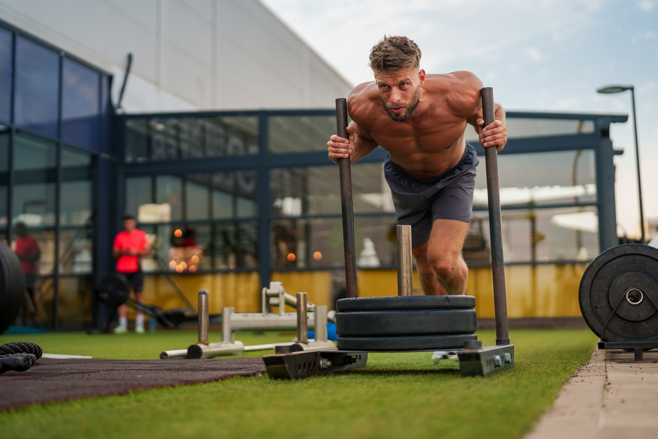 Active man doing HITT workout while wearing sport deodorant 
