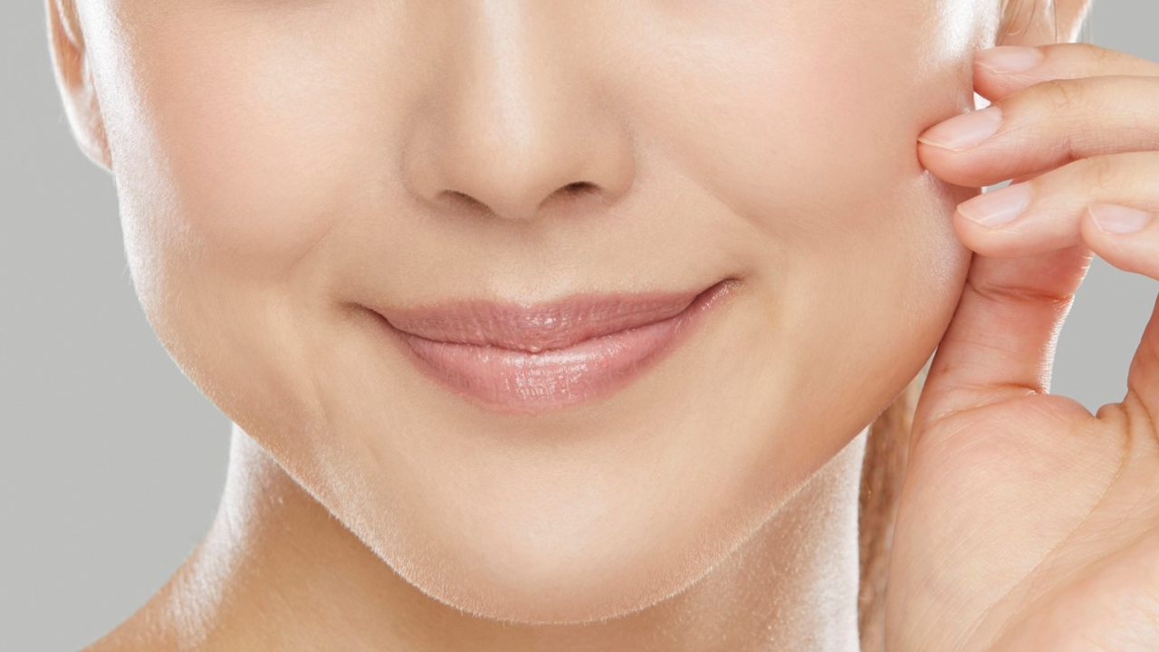 Helps Maintain Skin Elasticity