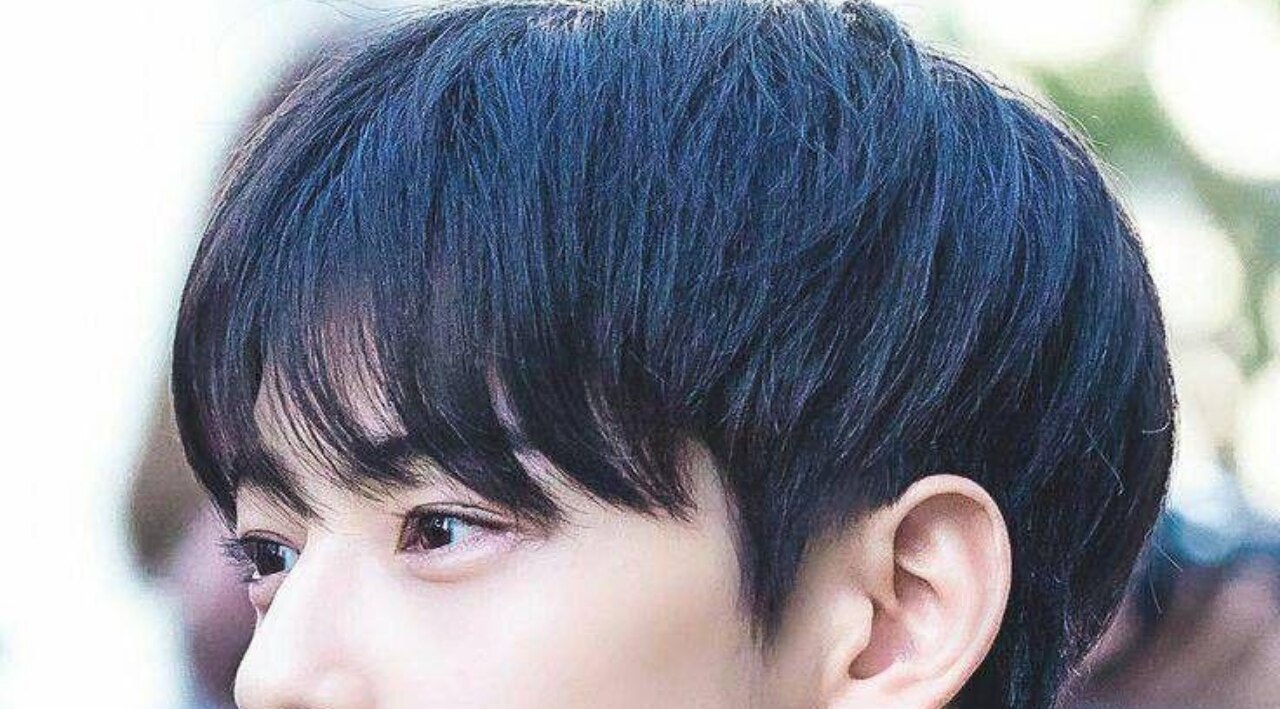 22. Bowl Cut Modern