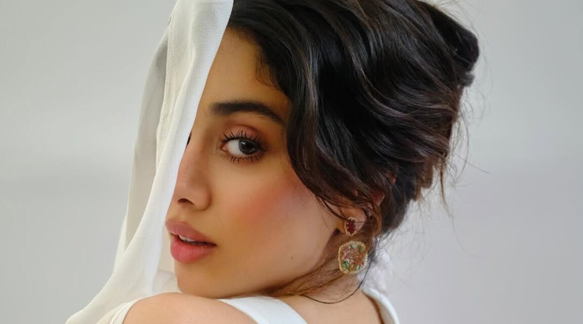 Nude Eye Makeup Soft Glam Look Tutorial