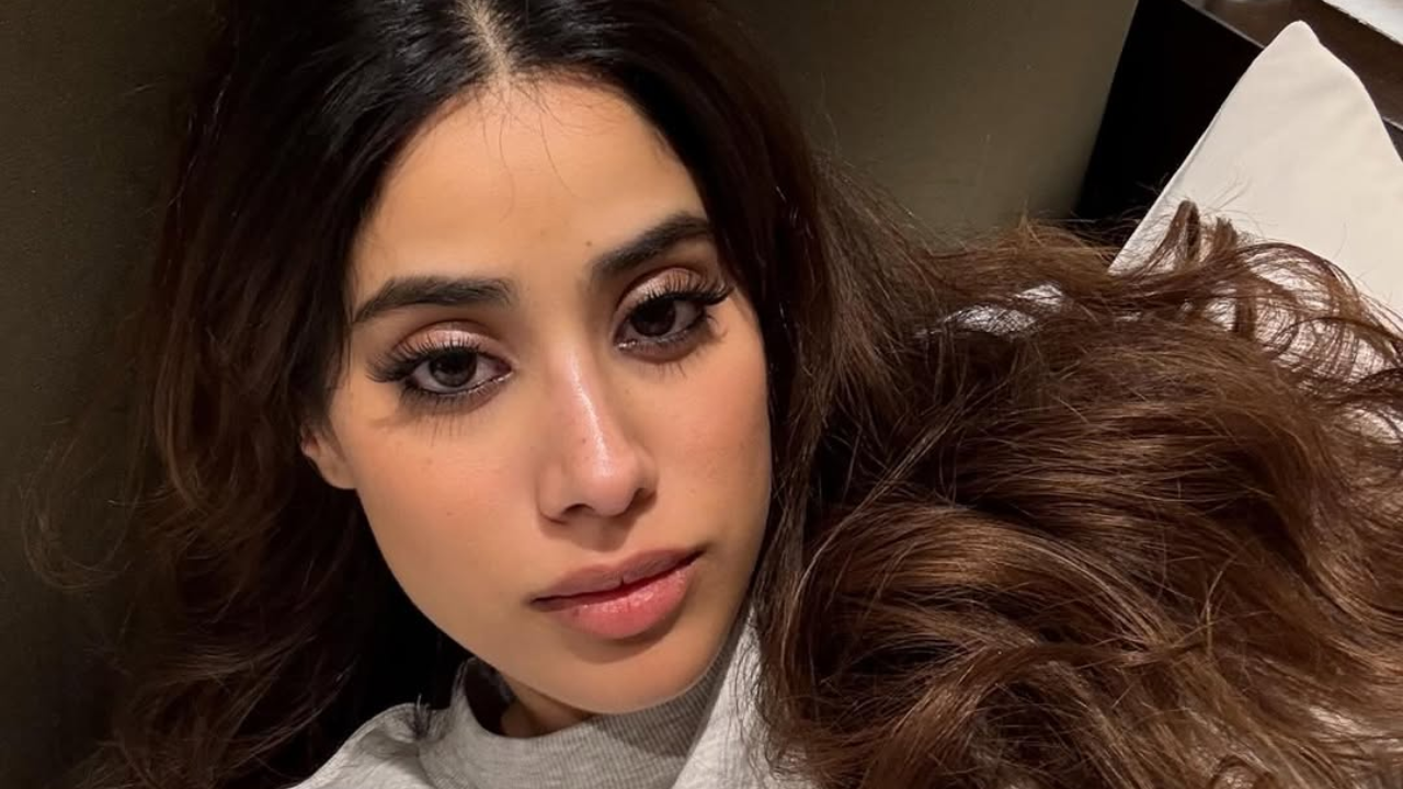 90’s Soft Glam: