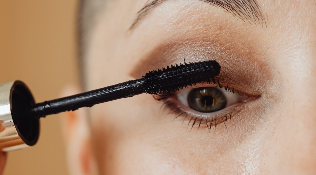 5. Step 5: Define Lashes: