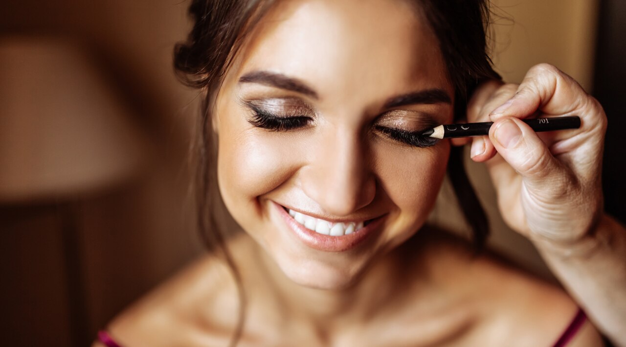 Nude Eye Makeup Tutorial Tips for a Seamless Blend