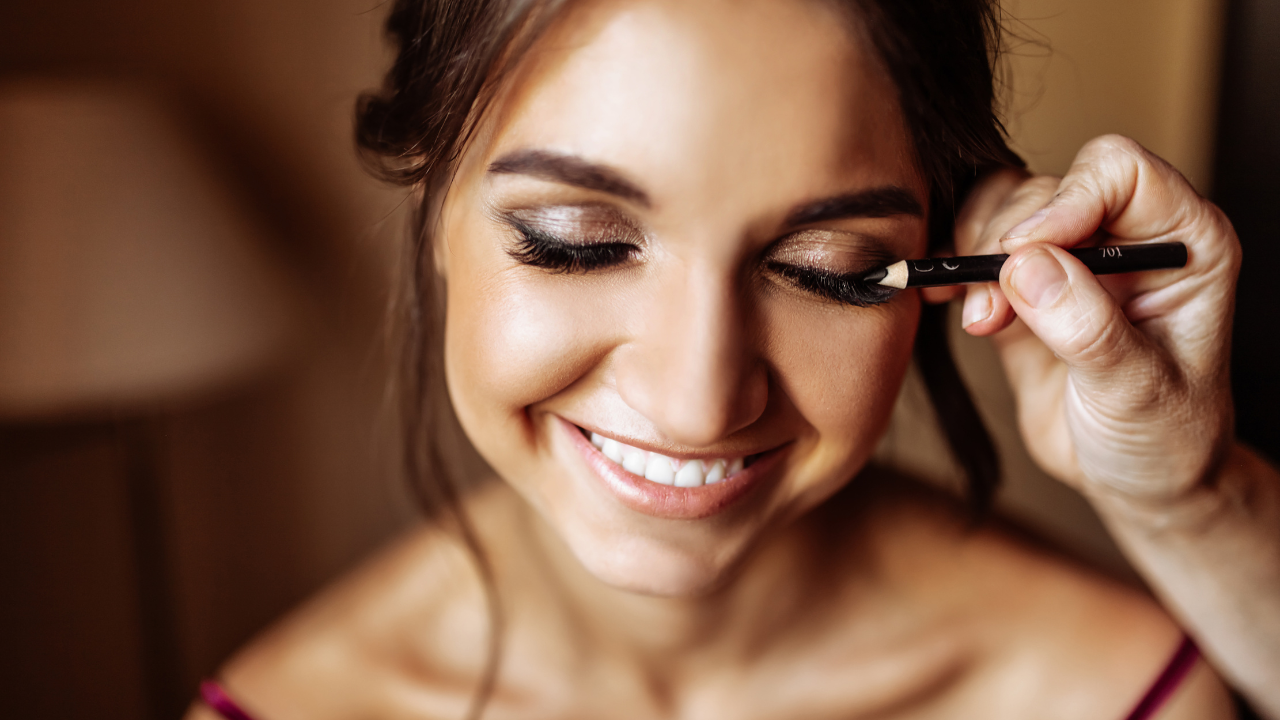 Nude Eye Makeup Tutorial Tips for a Seamless Blend