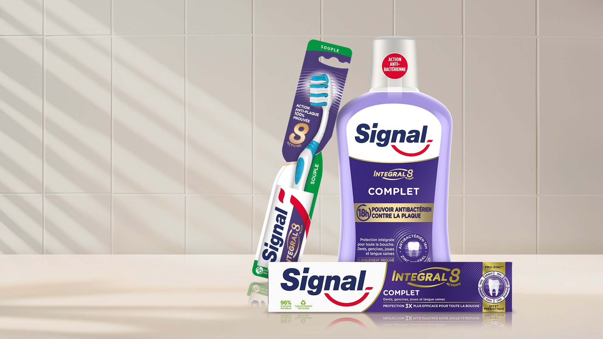 Signal dentifrice, brosse à dents et bain de bouche antibacterien