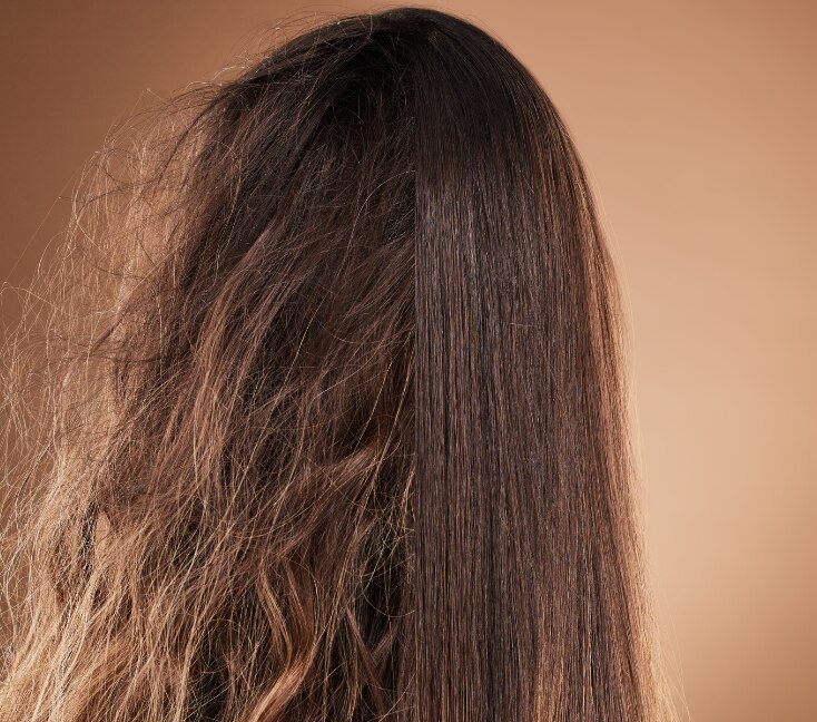 Image of Frizzy Hair in Monsoon: How to Control and Tame Frizz Effectively
