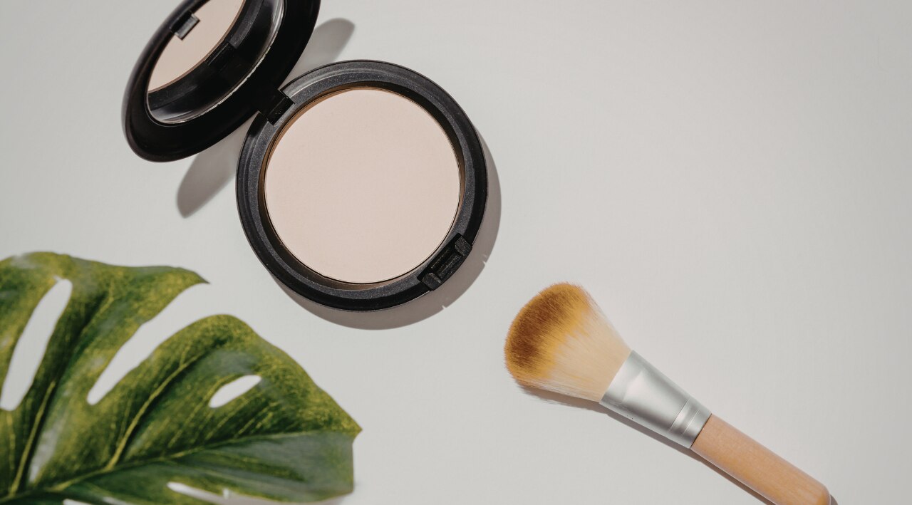 6. Step 6: Set with Powder: