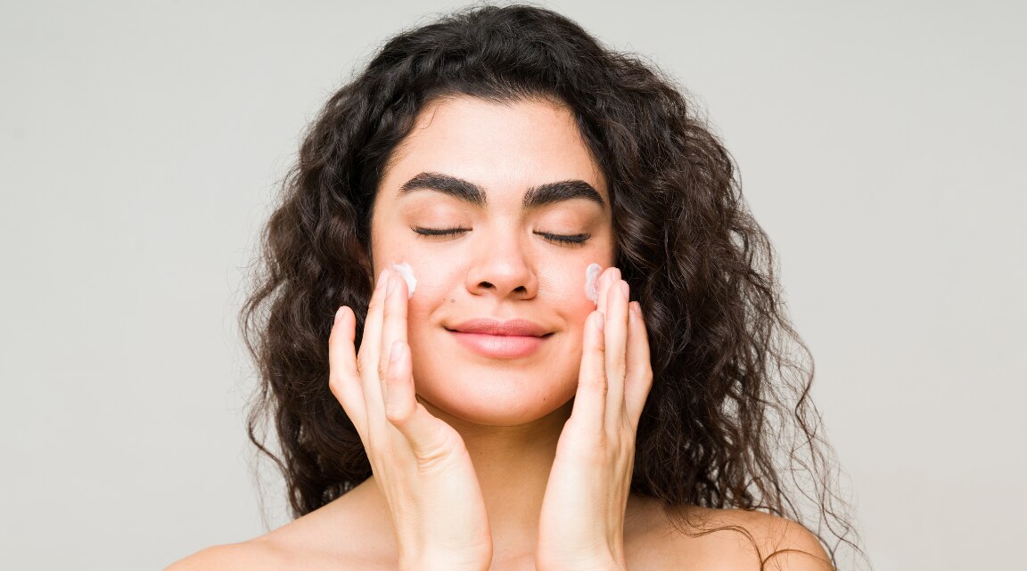Sunscreen White Cast Causes and Solutions for All Skin Tones