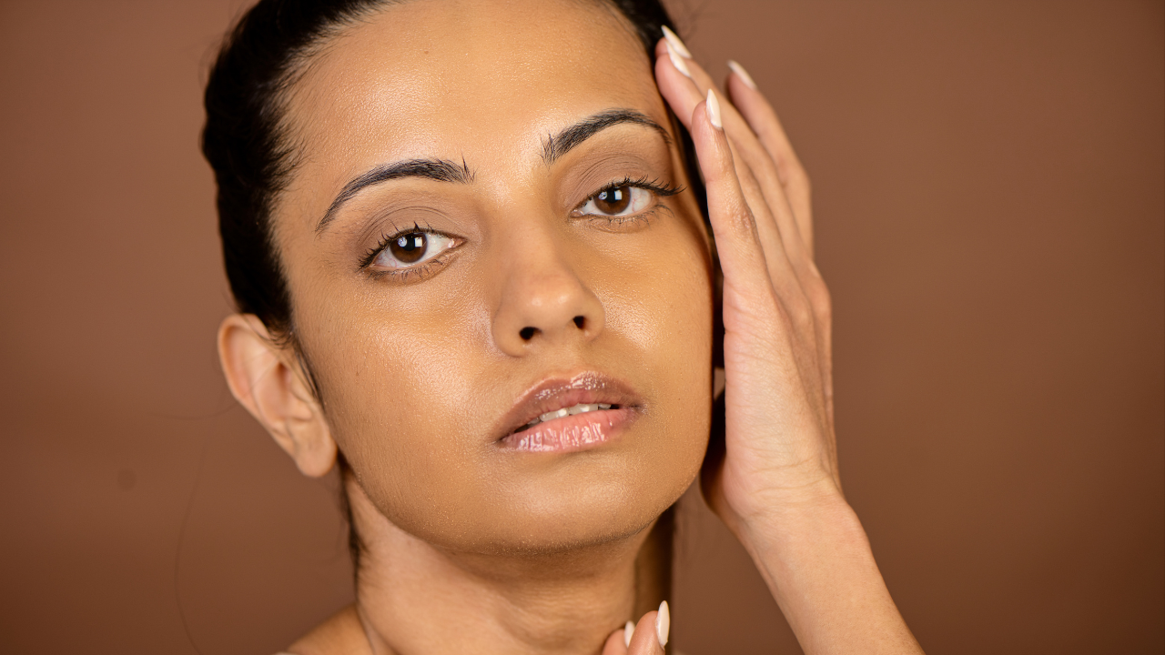 What Are the Symptoms of Cortisol Face?