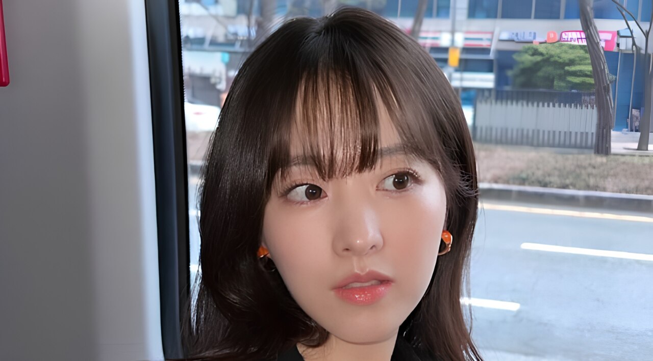 6. Air Bangs