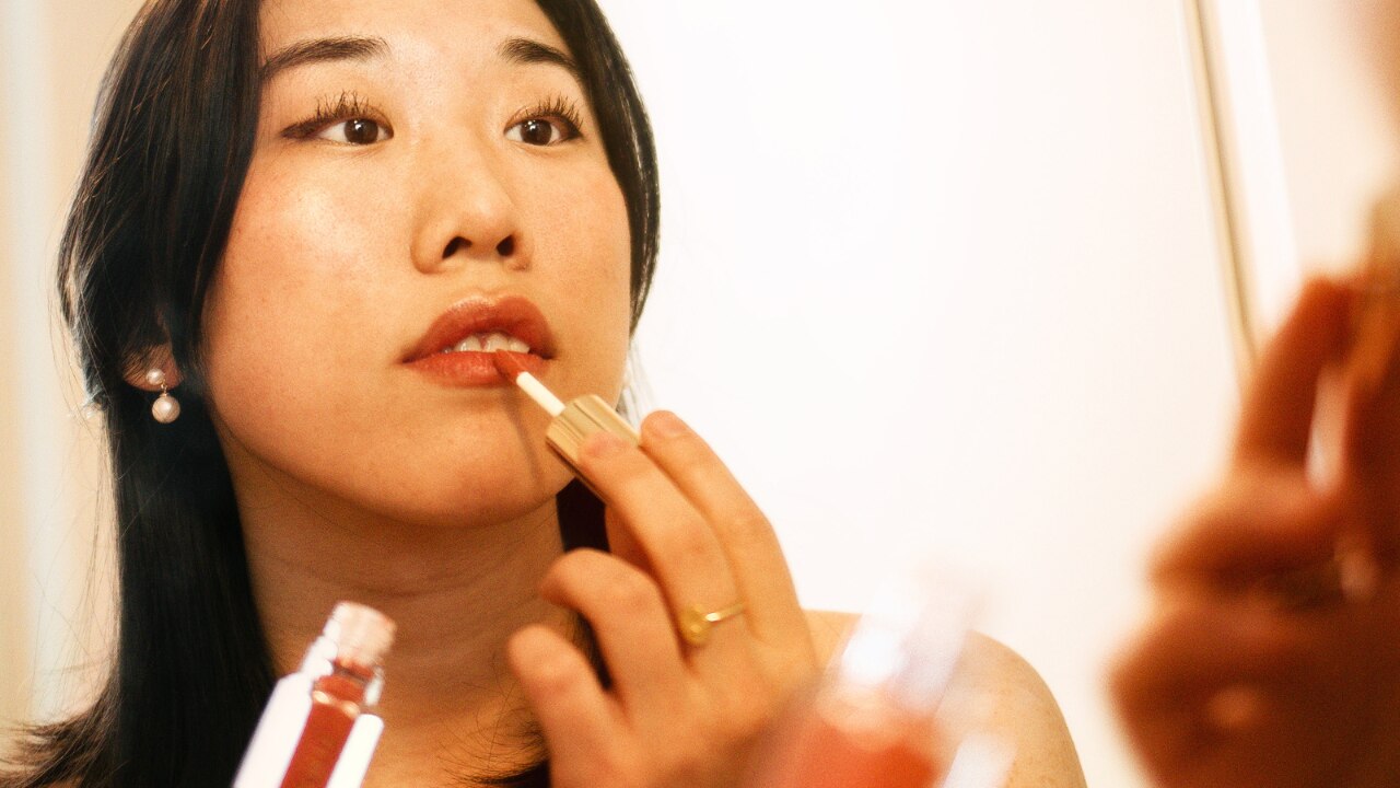 Pride Makeup Tutorial Tips: Application Tips for a Long-Lasting Look