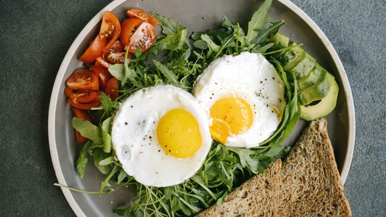 Best Food Combinations for Healthy Hair
