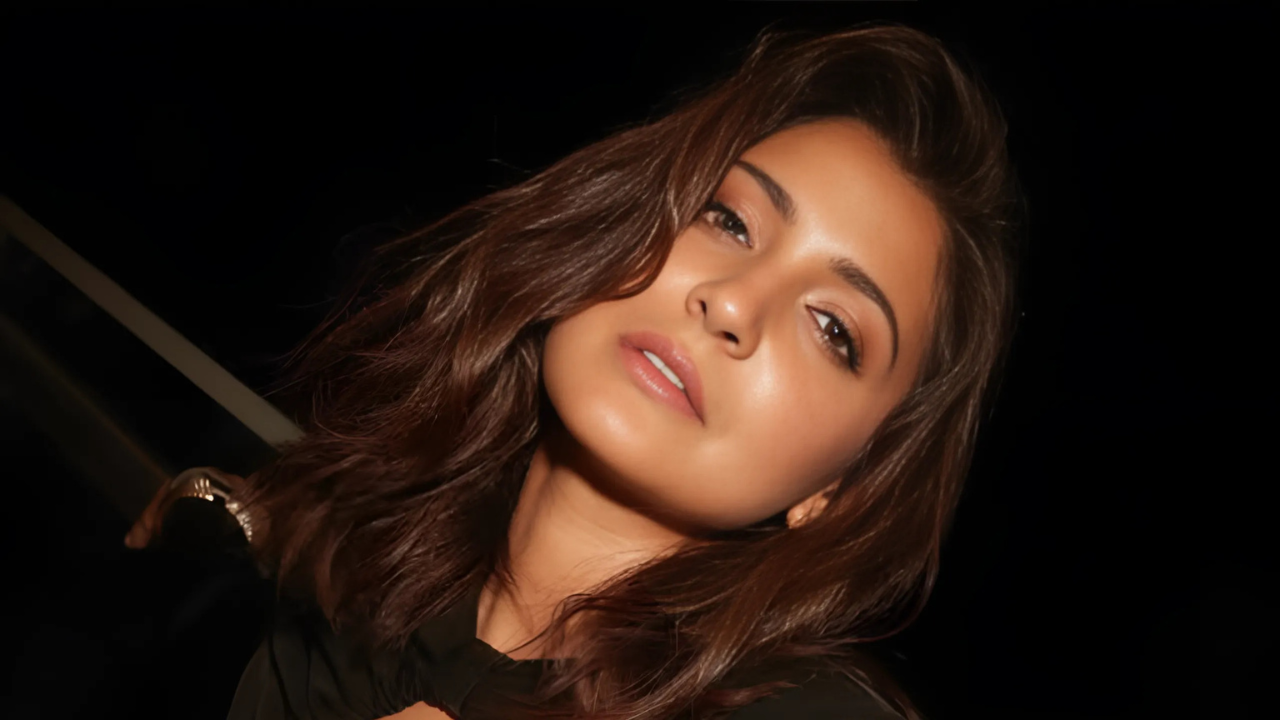Makeup for Round Face Shape