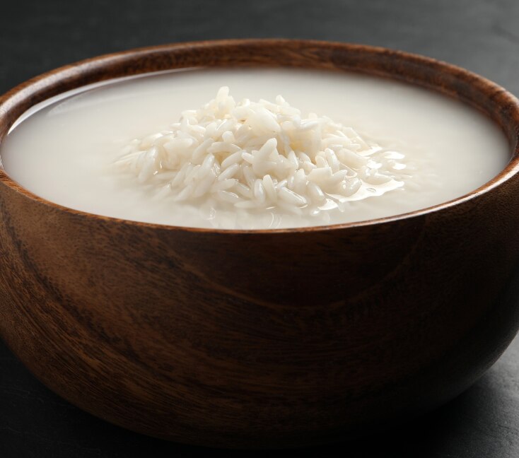 Image of Fermented Rice Water for Hair: Benefits, Uses & How To Apply It Correctly