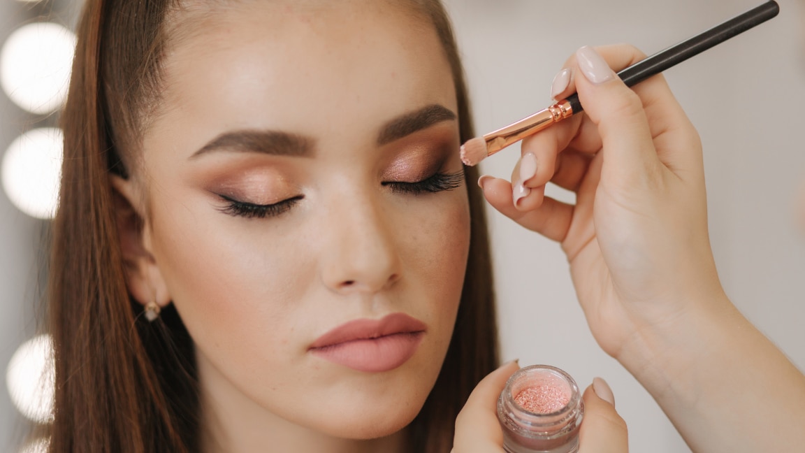 linking article: Daily Makeup Routine: Step-by-Step Guide for a Natural Everyday Look