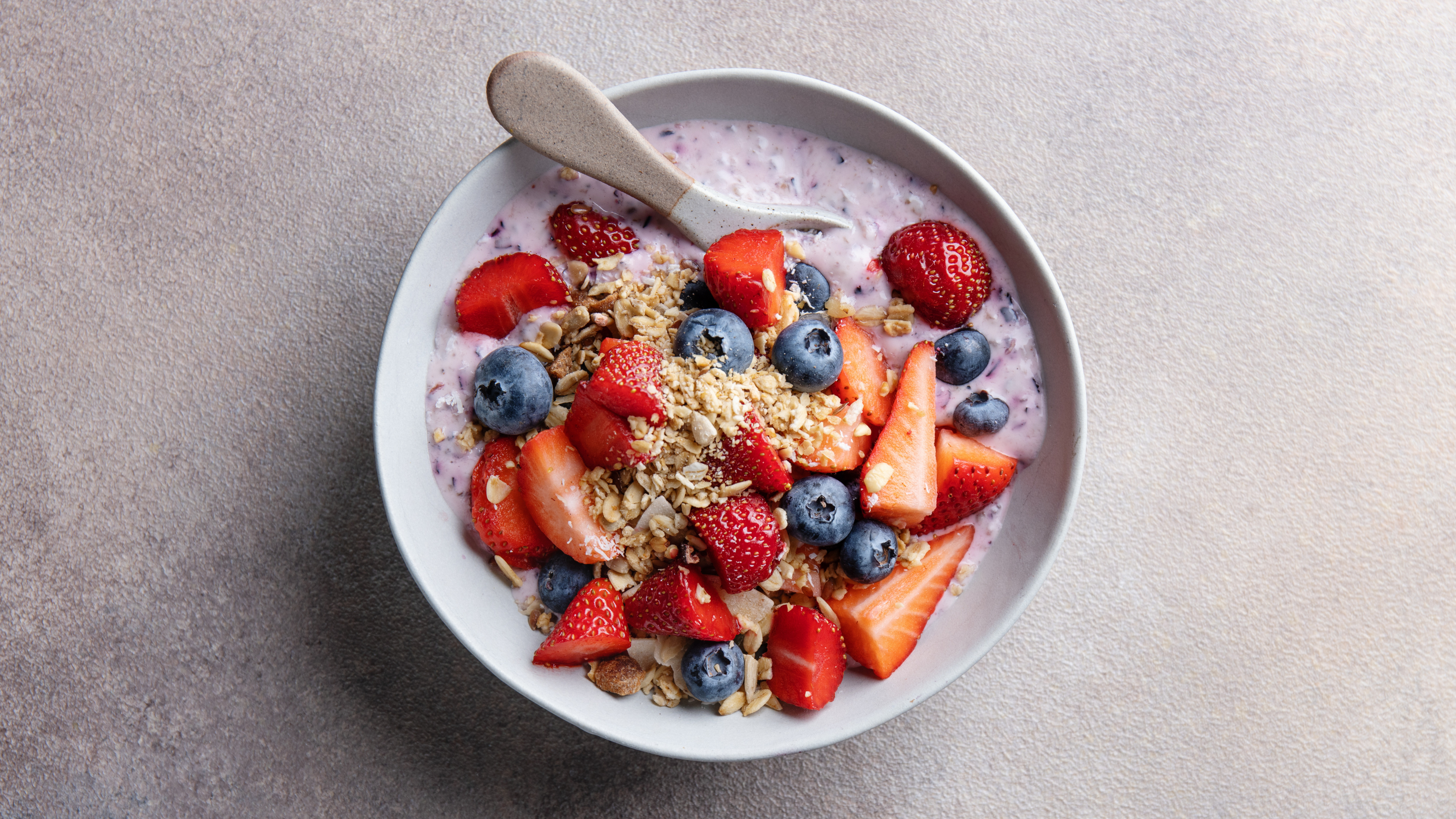 Breakfast: Berry Overnight Oats