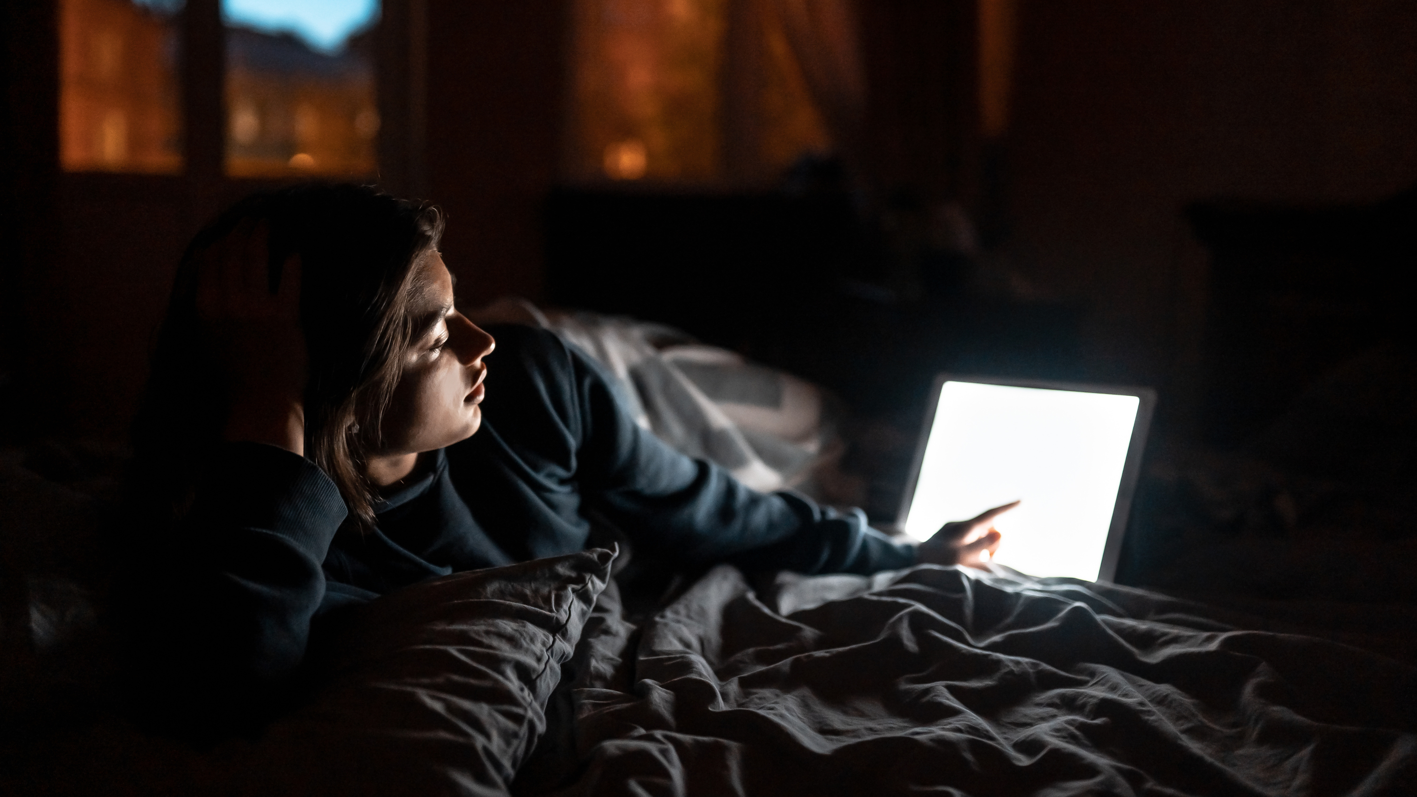 Blue light and prolonged screen time