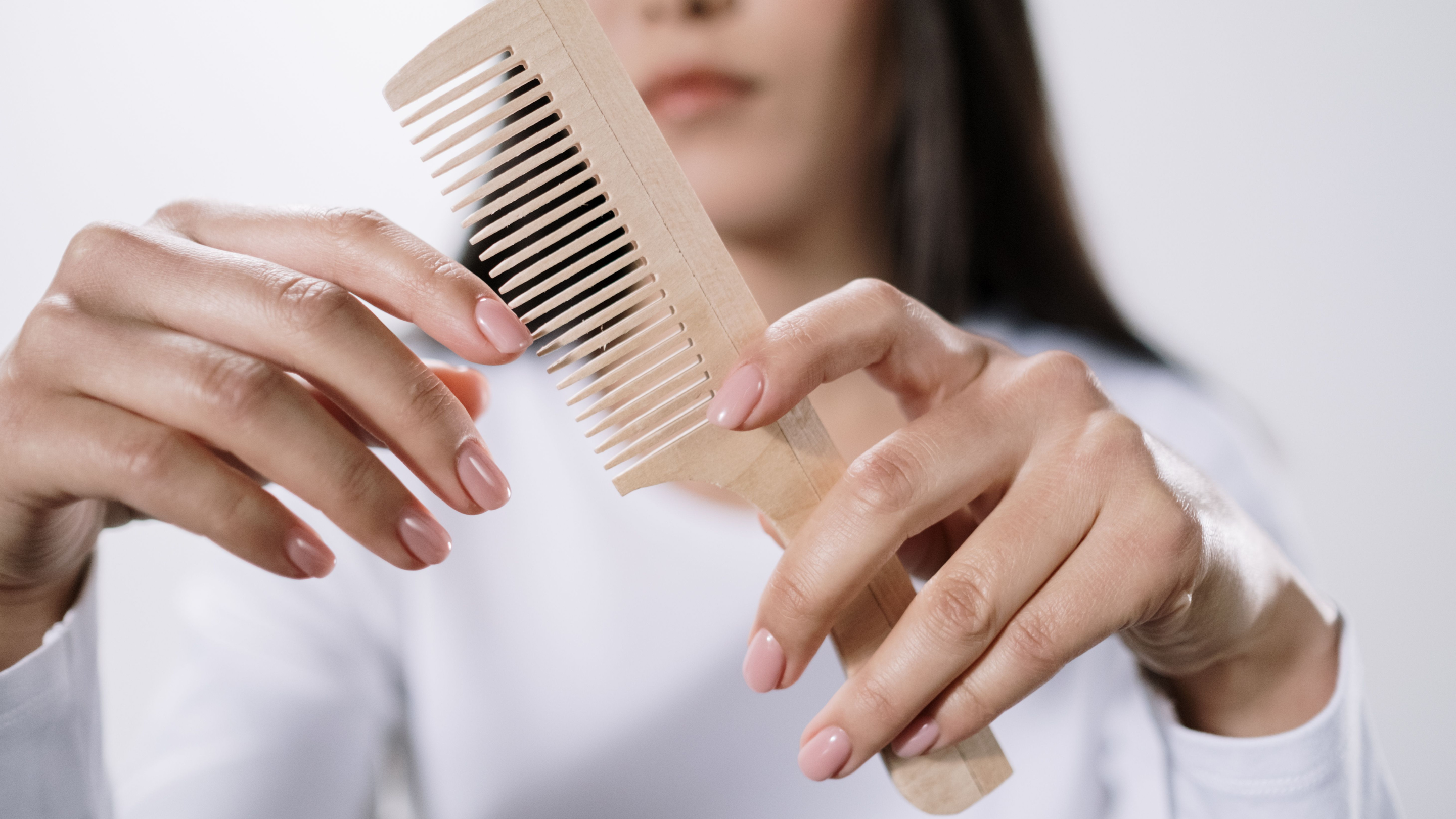 Expert Tips to Control Extreme Hair Fall