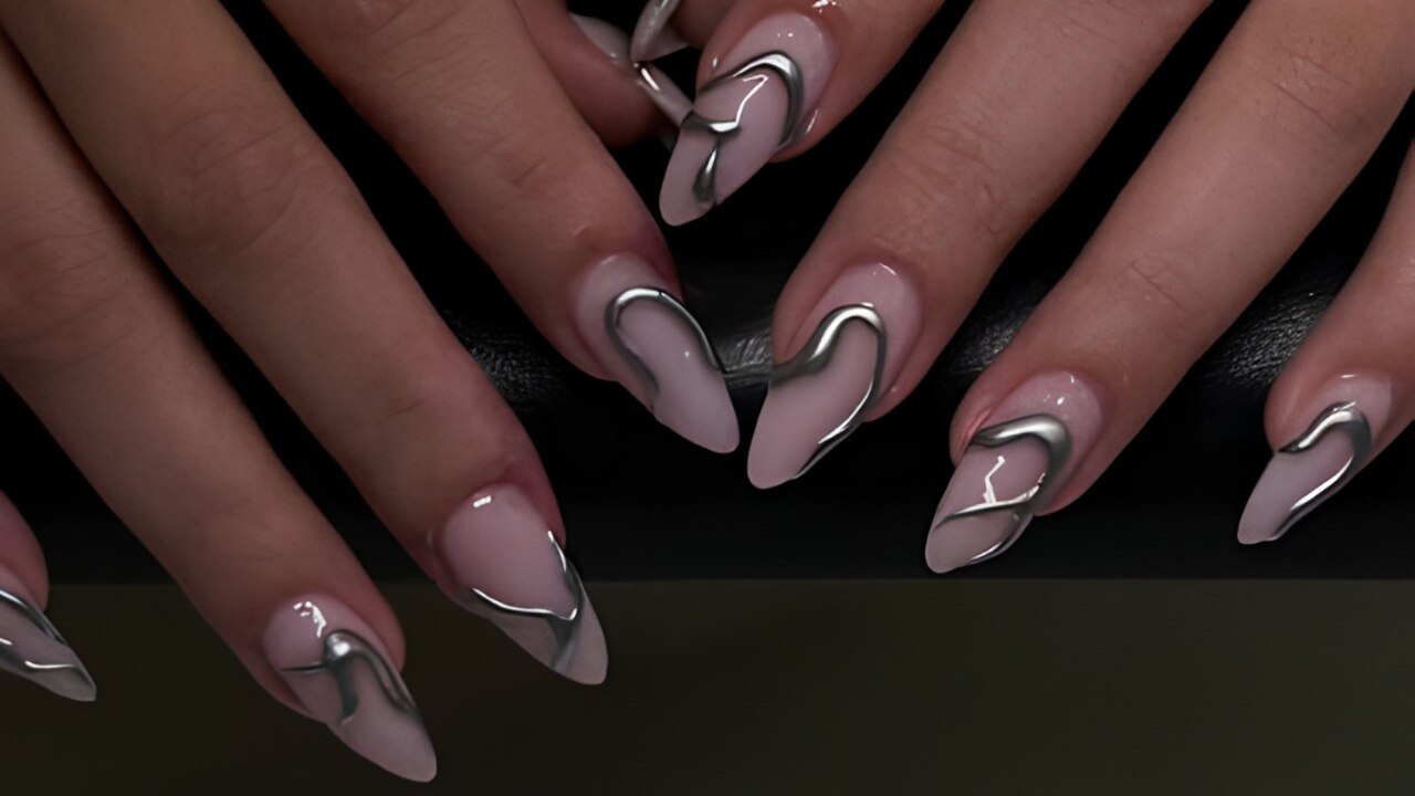 19. Chrome Swirl Nail Art