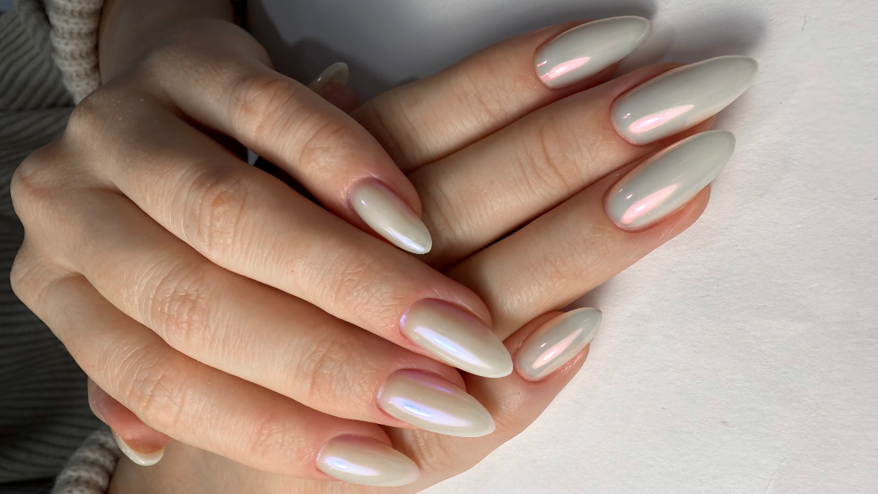 6. Pearl Chrome Nails