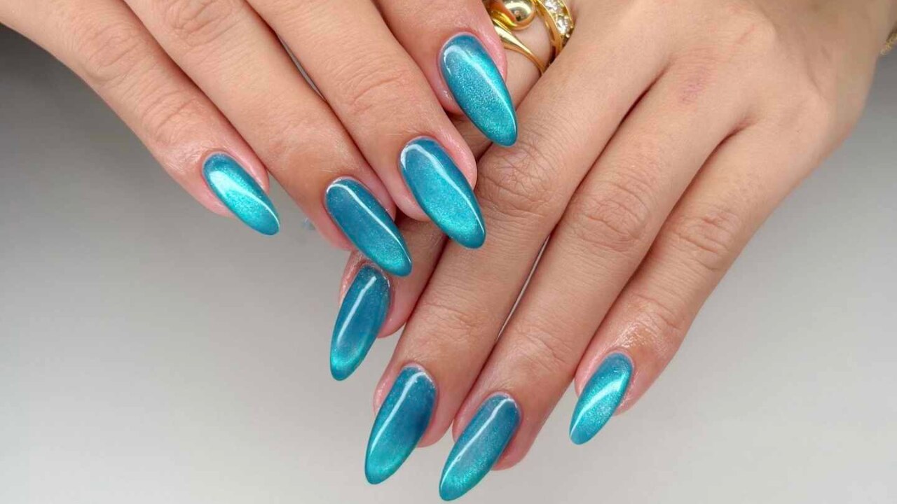 9. Blue Chrome Nails