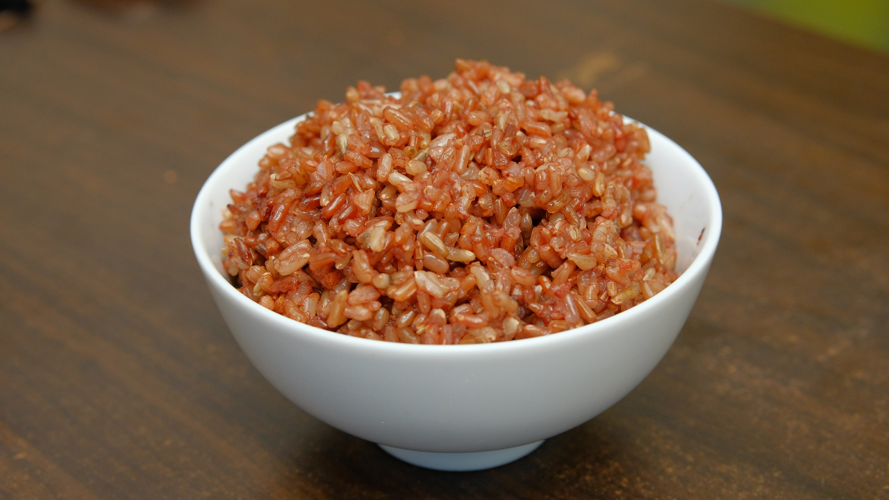 Brown Rice (1 cup, cooked) – 84 mg